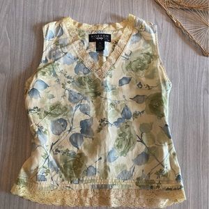 INSANELY cute!  Lace trimmed floral 90s tank top with waist cinch tie in back!